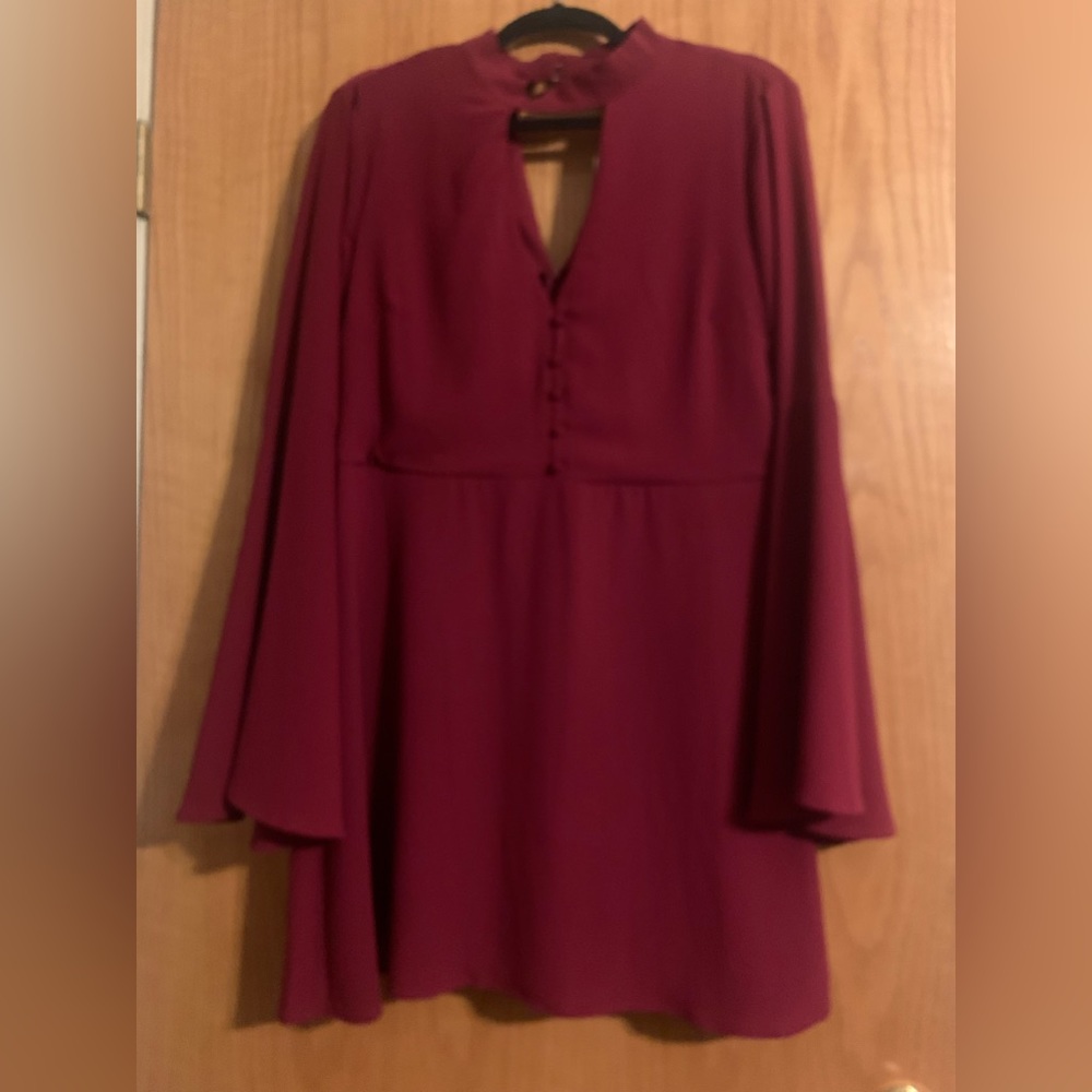 SOCIALITE DRESS - XL - Picture 4 of 9